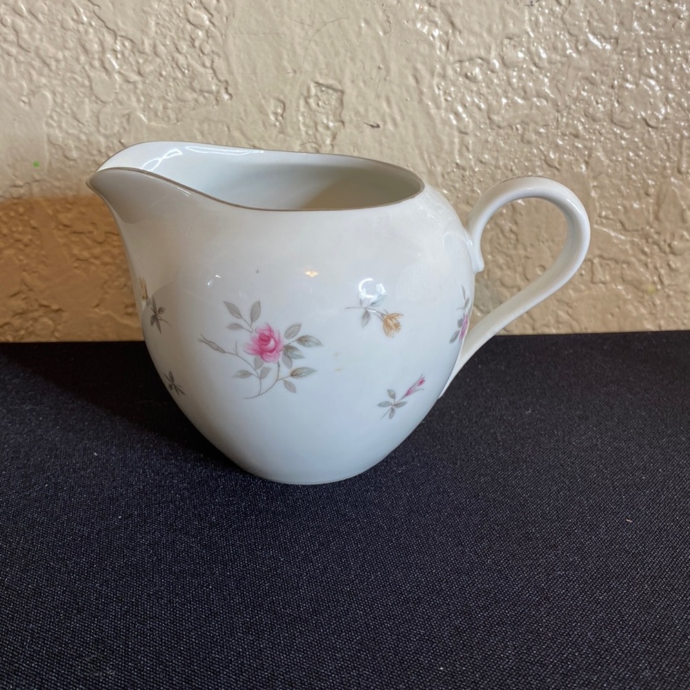 Floral China Creamer ~ Lovely ~ Japan